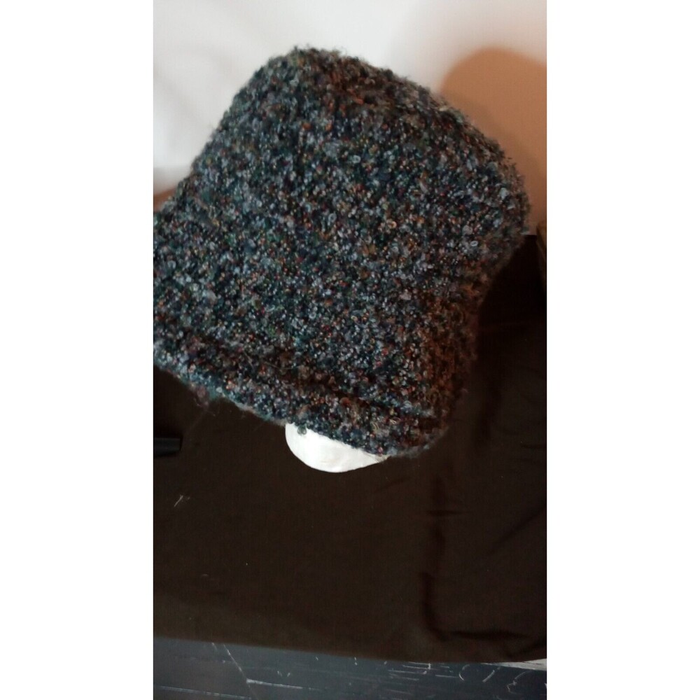 Passports Woman's Green Hat